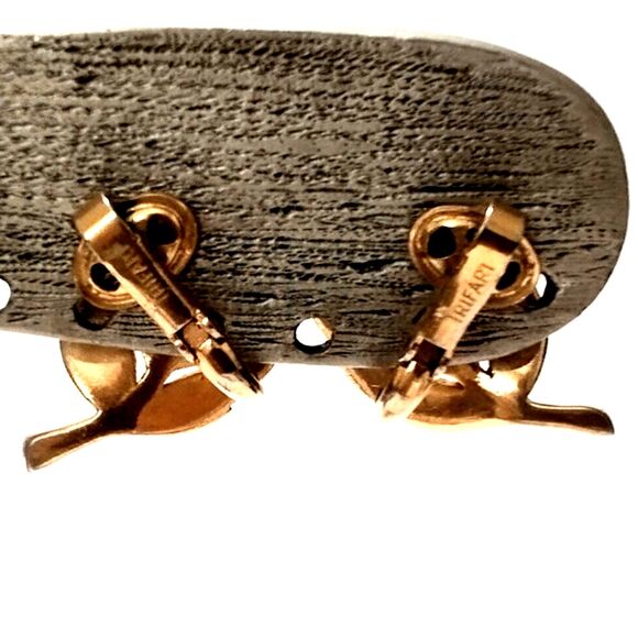 Vintage Crown Trifari Brushed Gold Tone Leaf Mid Century Clip On Earrings - Picture 4 of 4